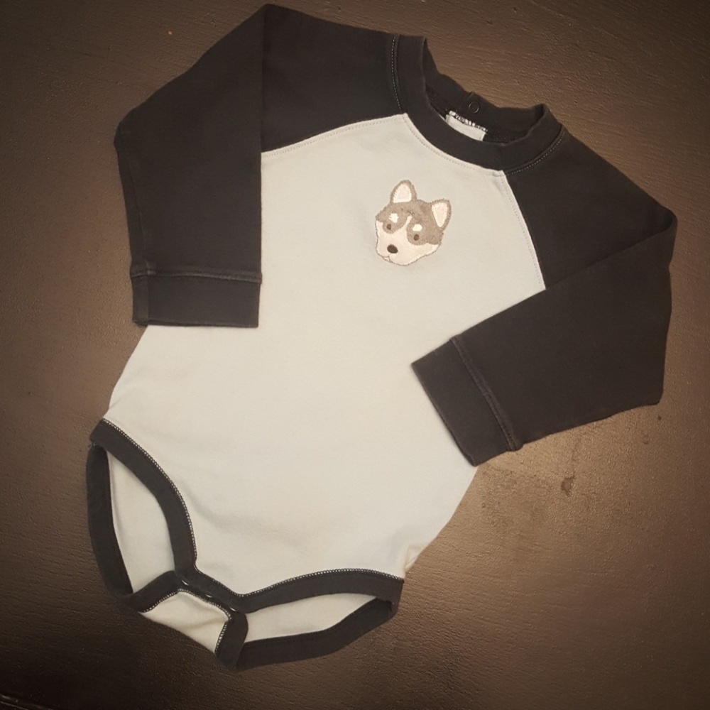 📣5 for $25🚨 Gymboree Wolf Onesie (18-24m)